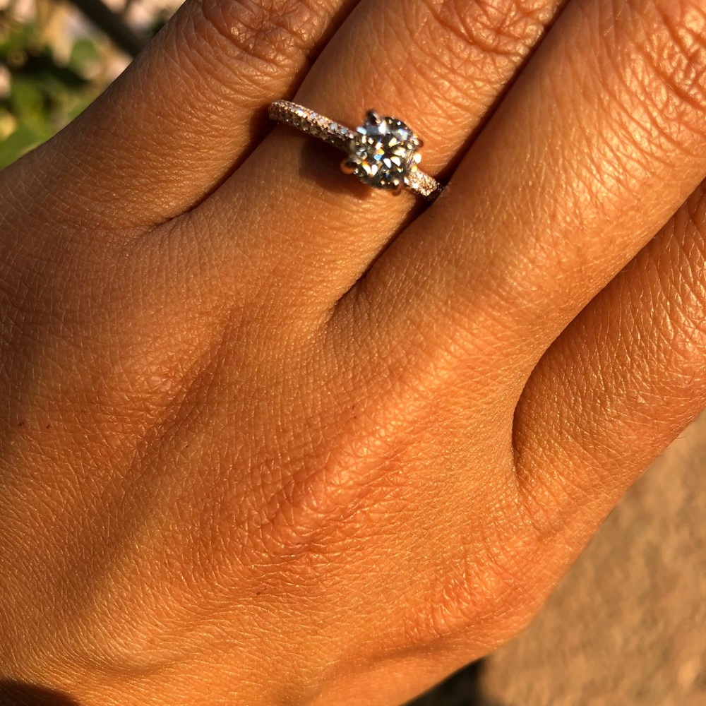 Solitaire Diamond ring - Picture 2 of 5